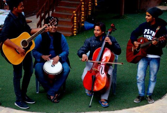 male instrumental band Antalya Turkey