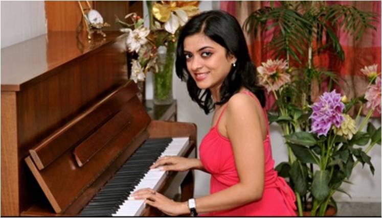 piano players Antalya Turkey